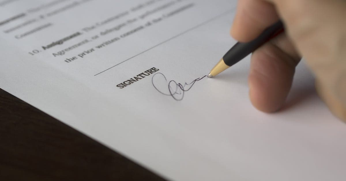 Cláusulas Essenciais em Contratos de Prestação de Serviços